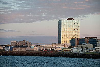 索尼PS5《原神》启动套装发布：送原石 经验兑换卡